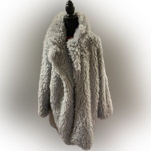 Wild Fable- Coat/ Pretty silver gray/Soft Faux Fur/Collared/Open Front/Pockets/